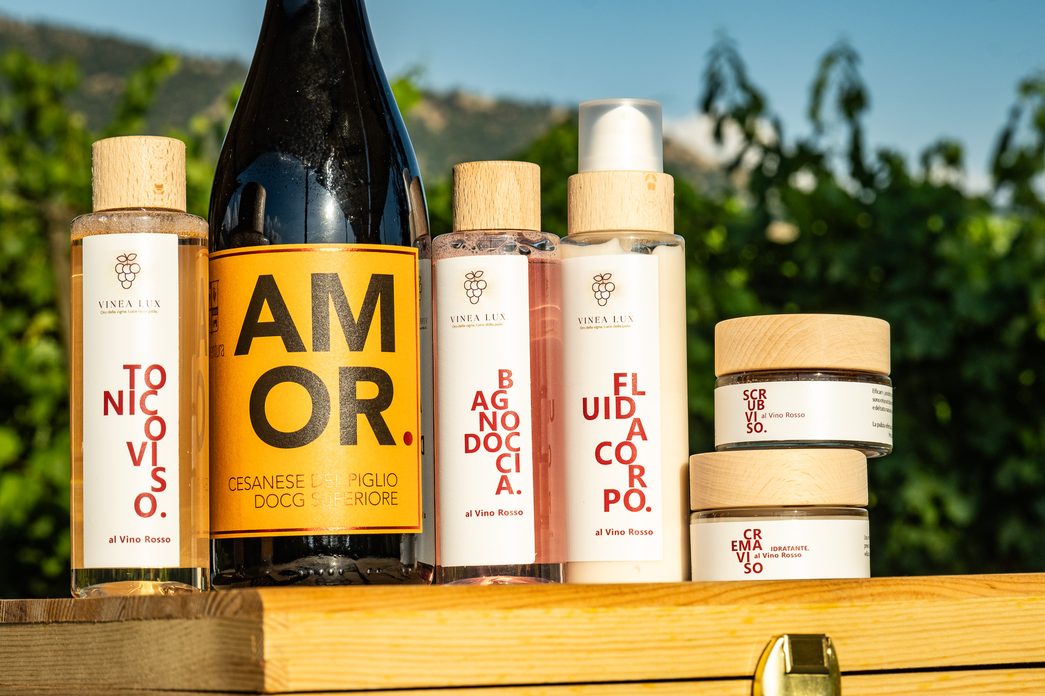 La linea cosmetica Vinea Lux con il vino Amor.